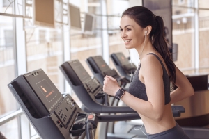 Exploring the Physical and Mental Health Benefits of Regular Gym Workouts 